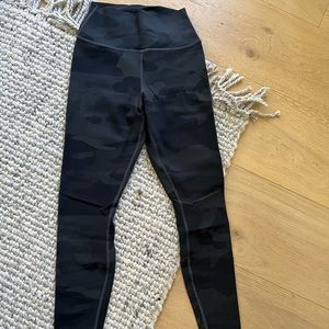 Alo Yoga Leggings